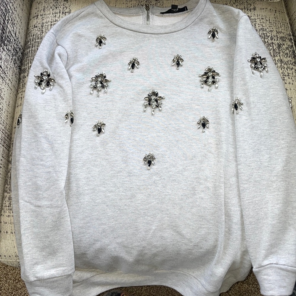 Itro grey gemstone rhinestone sweatshirt size small